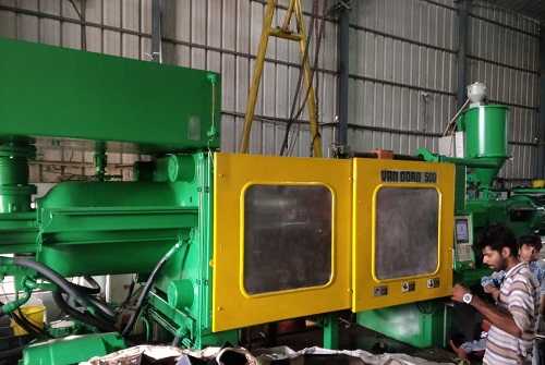 Vandorn Demag 550 Ton Injection Moulding Machine-1